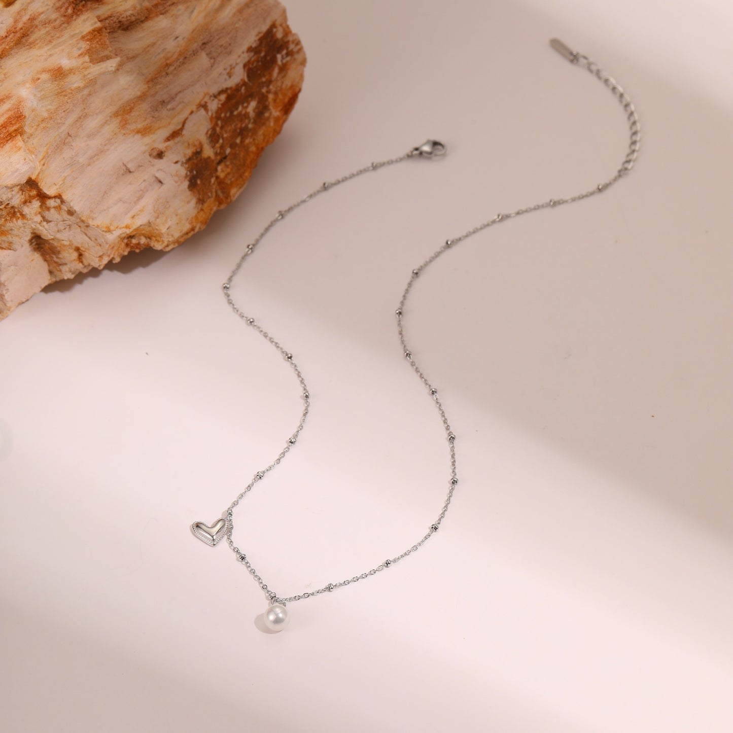 Ins Fashion Pearl Heart Pendant Clavicle Chain