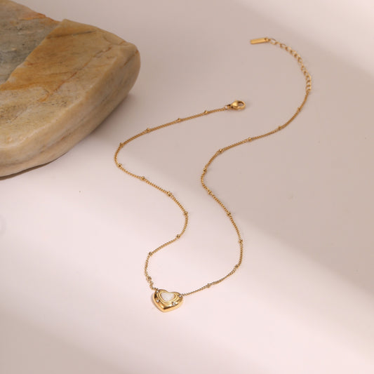 Heart-shaped Natural Stone Pendant Necklace