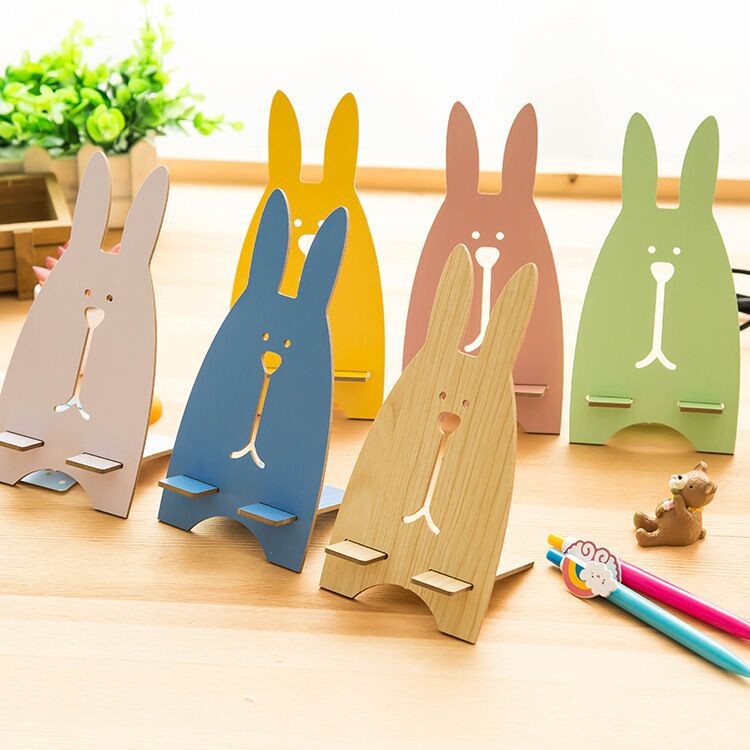 Lazy Desktop Bedside Simple Wooden Cute Cartoon Rabbit Mobile Phone Holder Support Universal Portable