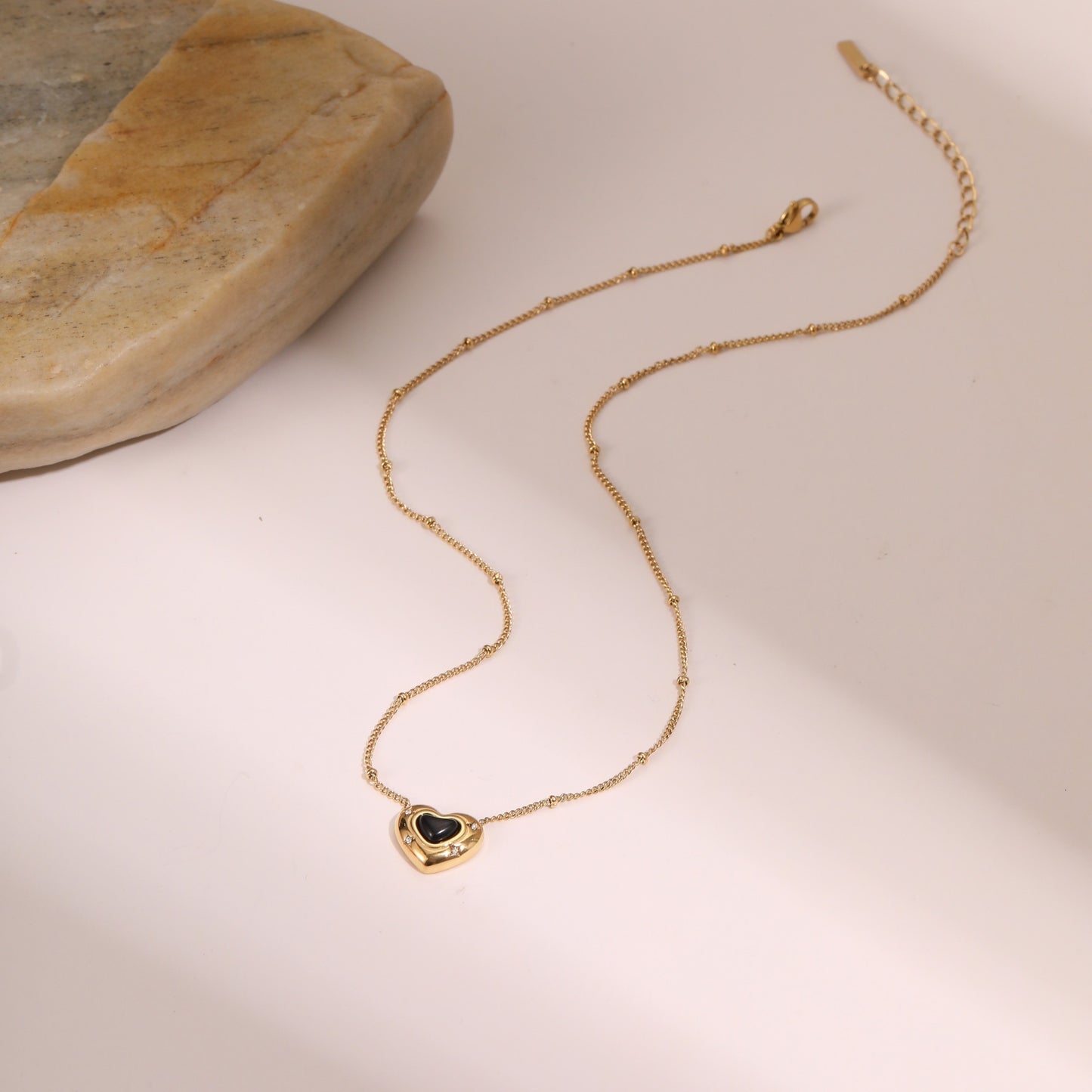 Heart-shaped Natural Stone Pendant Necklace