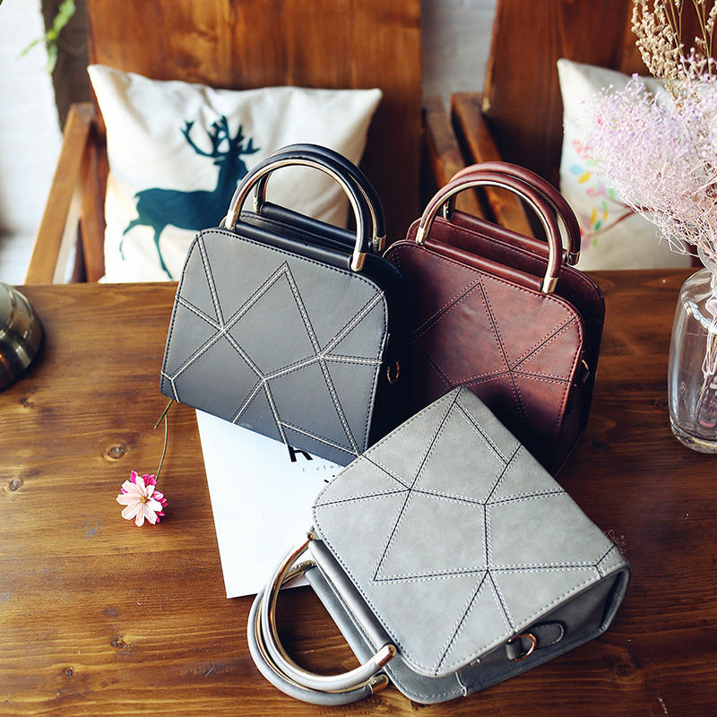 Simple fashion handbag
