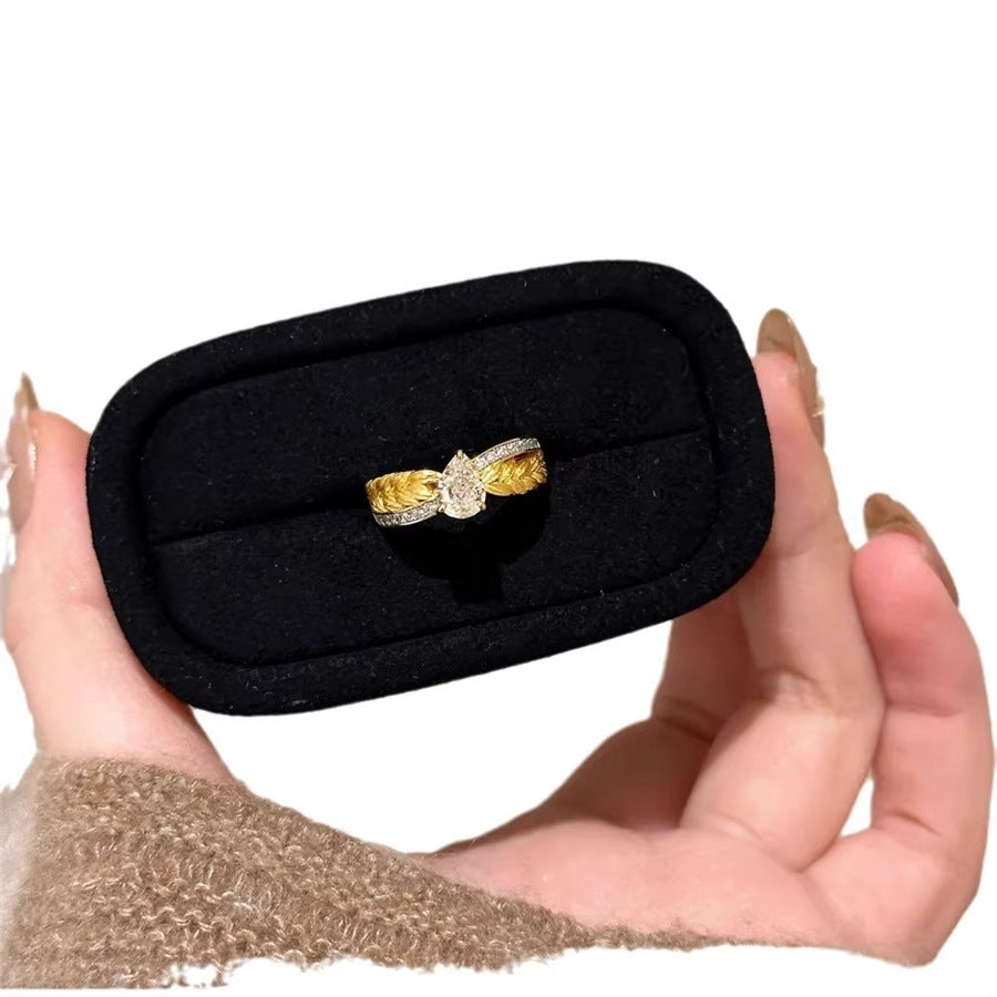Twist Weave Water Drop Zircon Ring