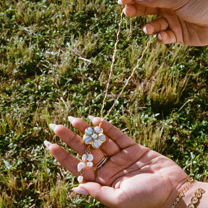 Female Flower Pearl Necklace
