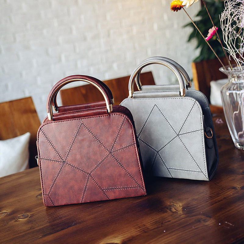 Simple fashion handbag